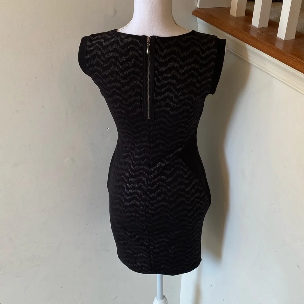 🥭 (4 for $15) BeBop Stretch Fitted Dress - Picture 4 of 11